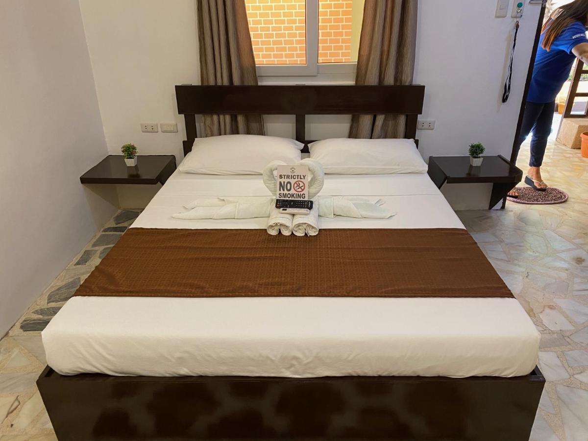 Papa Freds Beach Resort Puerto Galera Eksteriør bilde